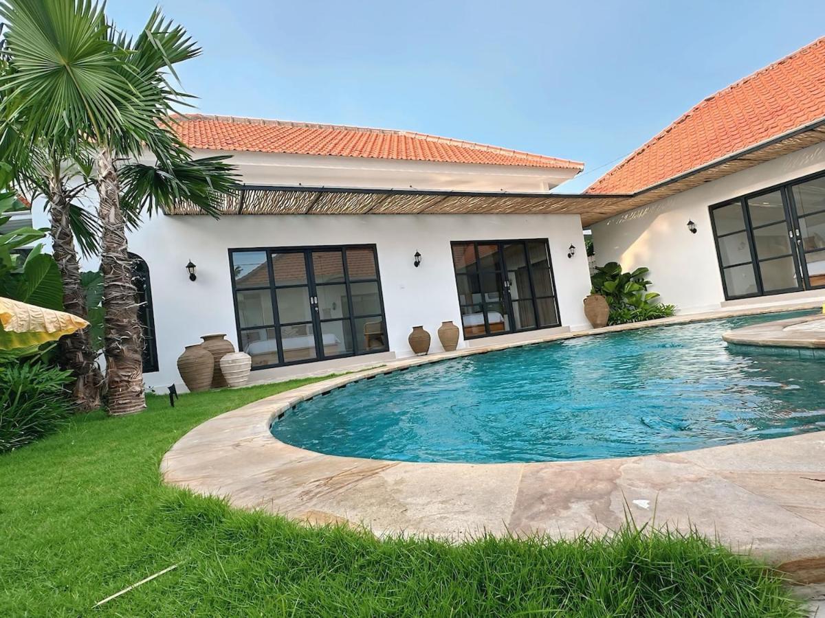 Amerta Villa Seminyak 외부 사진