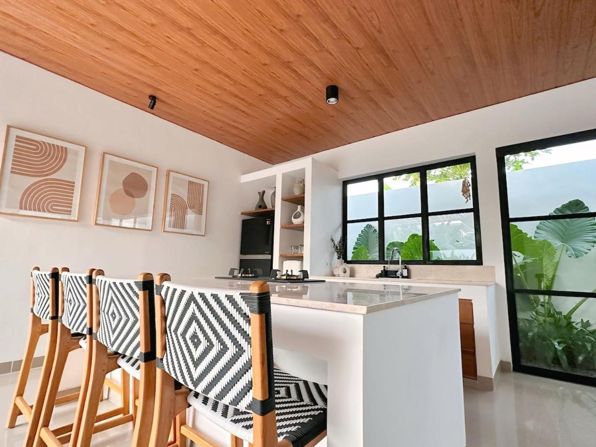 Amerta Villa Seminyak 외부 사진