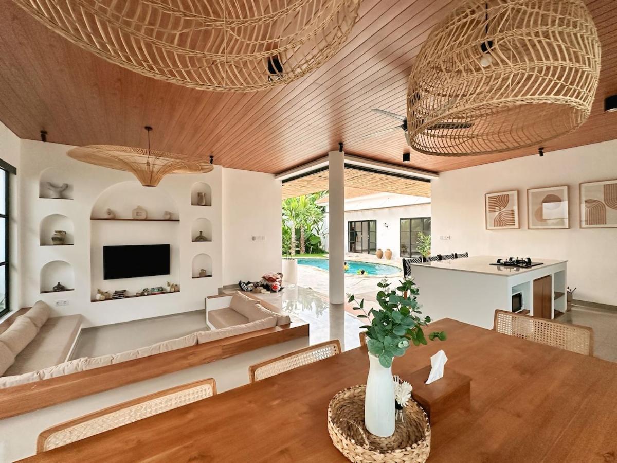 Amerta Villa Seminyak 외부 사진