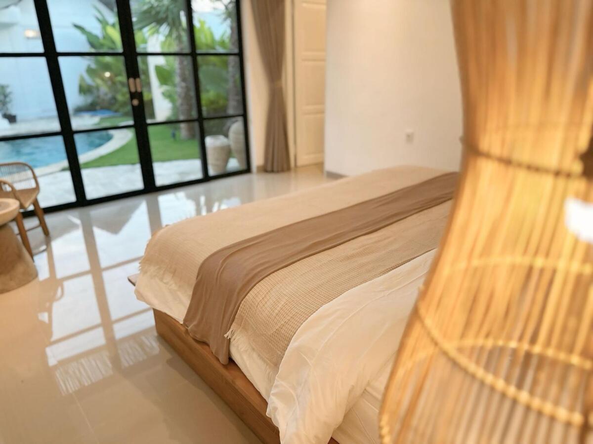 Amerta Villa Seminyak 외부 사진